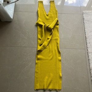 Yellow bandage bodycon midi dress size xs. excellent condition!